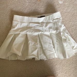 white tennis skirt